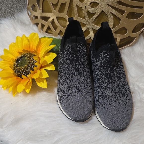 BareTraps Shoes - BareTraps Black and Gray Knit Slip-On Sneakers